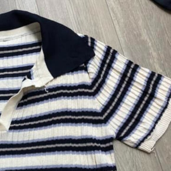 Retro-Chic Ribbed Stripe Polo Crop - Picture 3 of 4